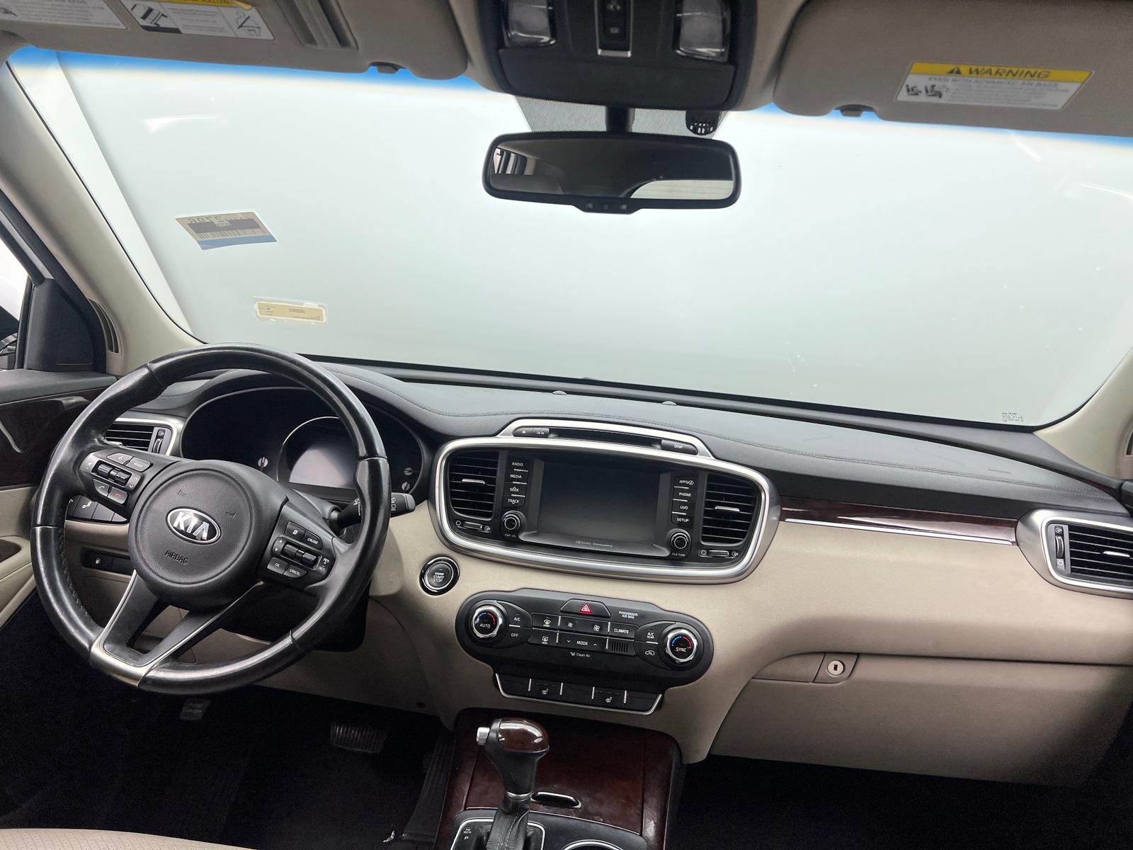 Thumbnail: 2017 Kia Sorento - 2