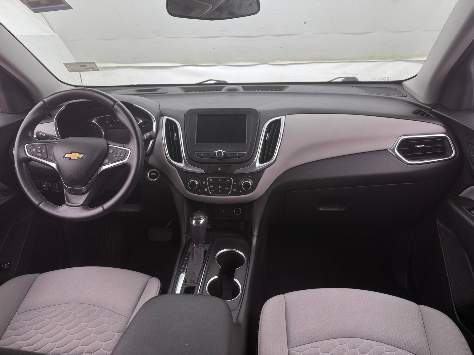 Thumbnail: 2021 Chevrolet Equinox - 3
