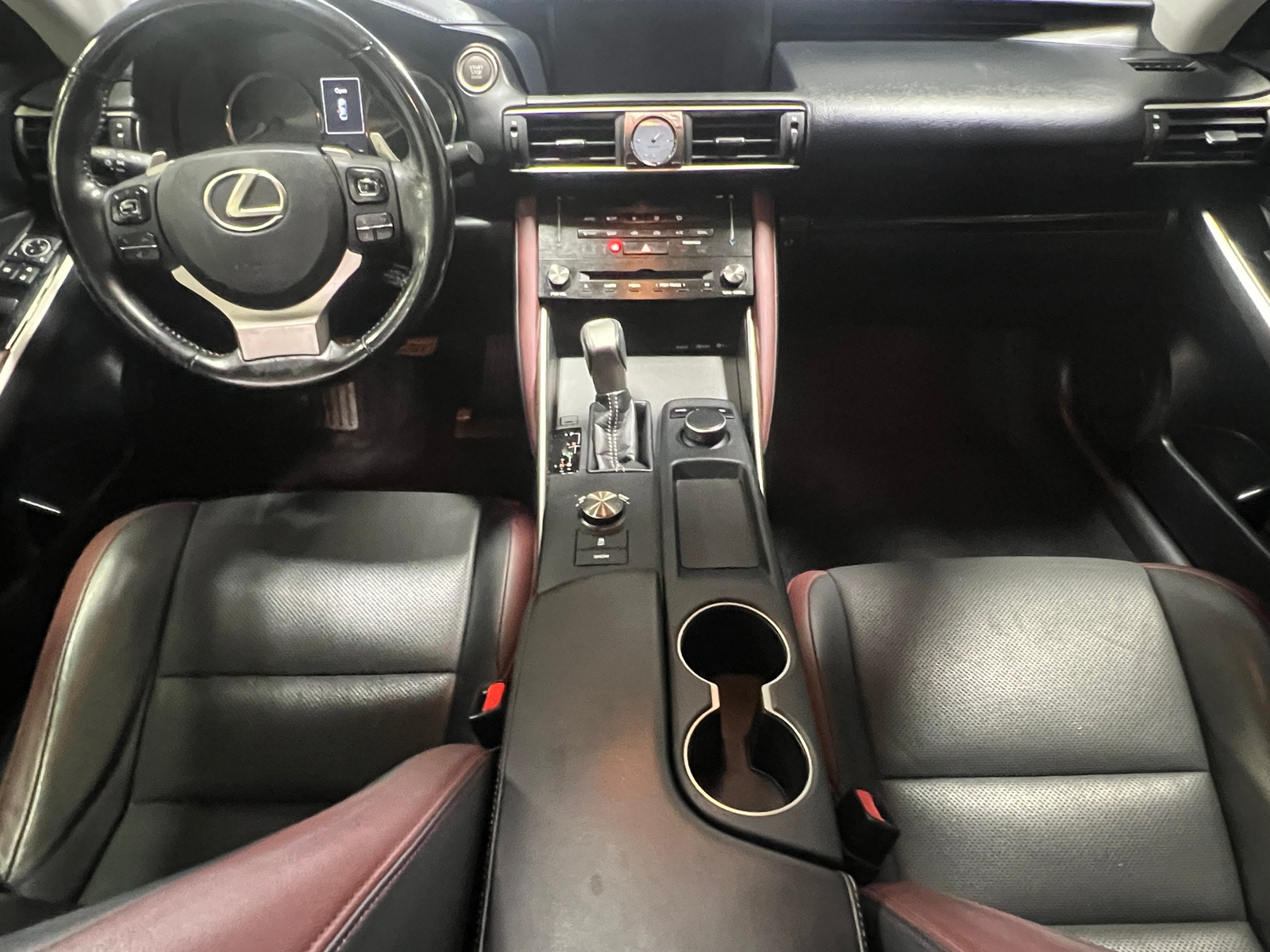 Thumbnail: 2017 Lexus IS - 2