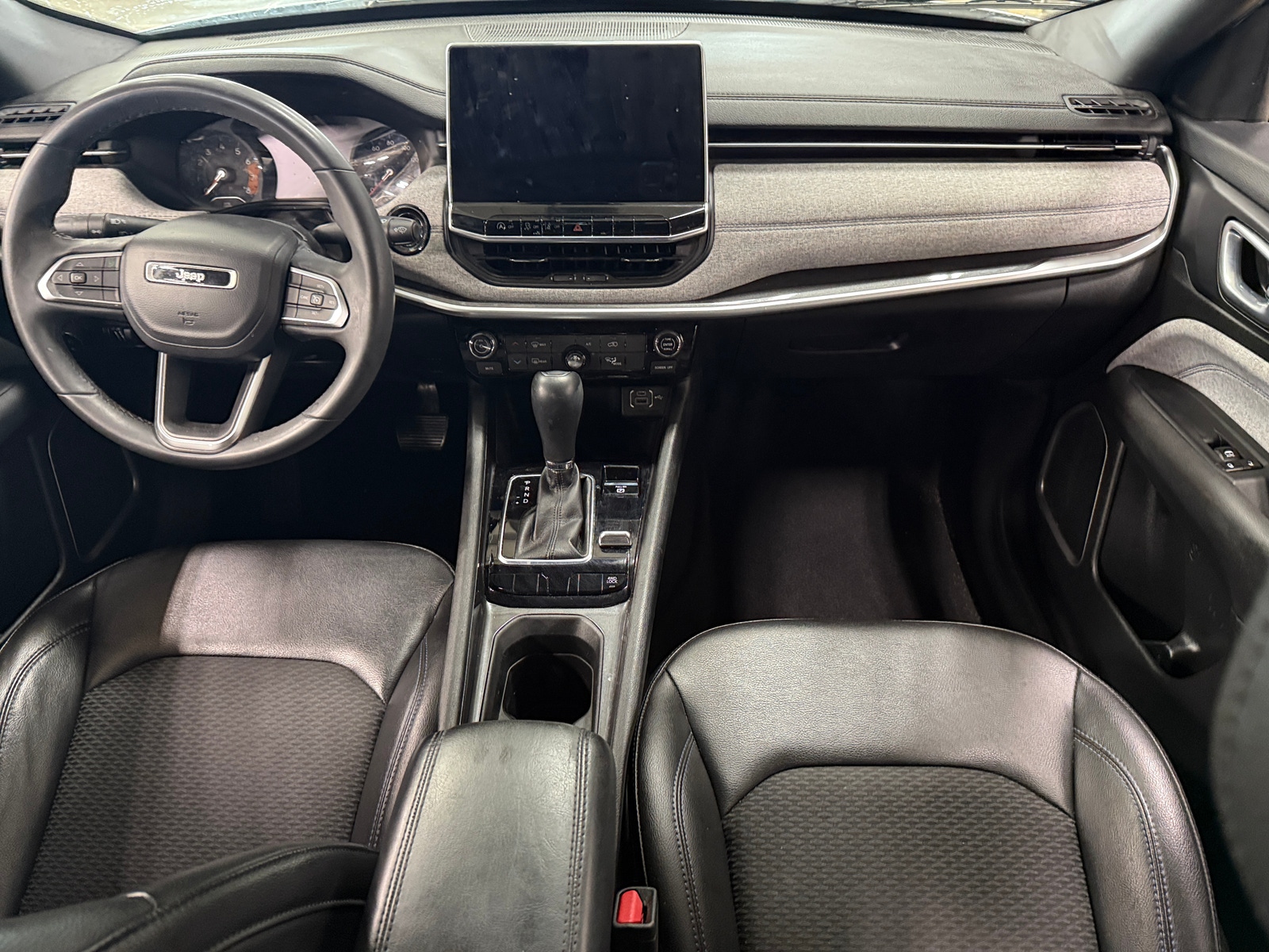 Thumbnail: 2023 Jeep Compass - 3