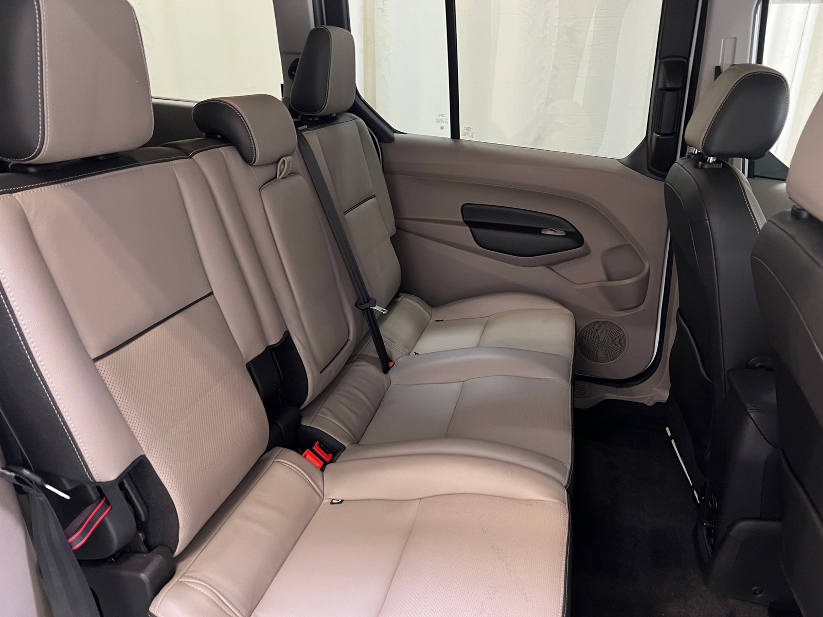 Thumbnail: 2017 Ford Transit Series - 5