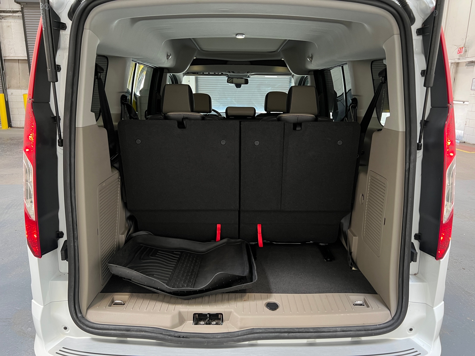 Thumbnail: 2017 Ford Transit Series - 6