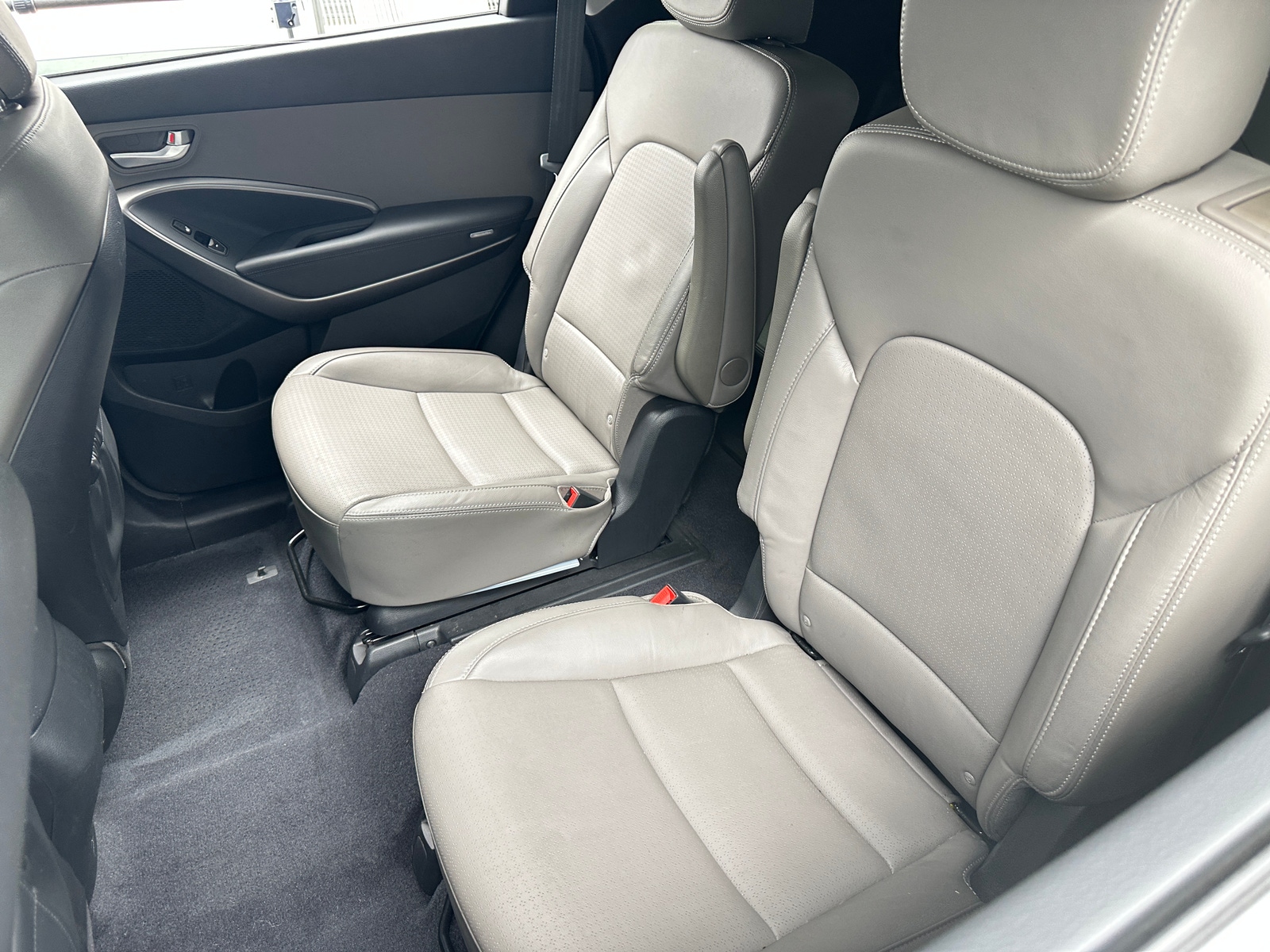 Thumbnail: 2013 Hyundai Santa Fe - 5