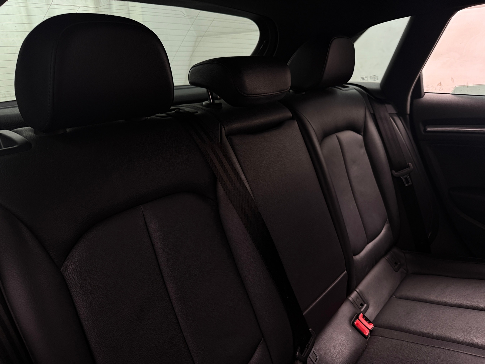 Thumbnail: 2016 Audi A3 e-tron - 5