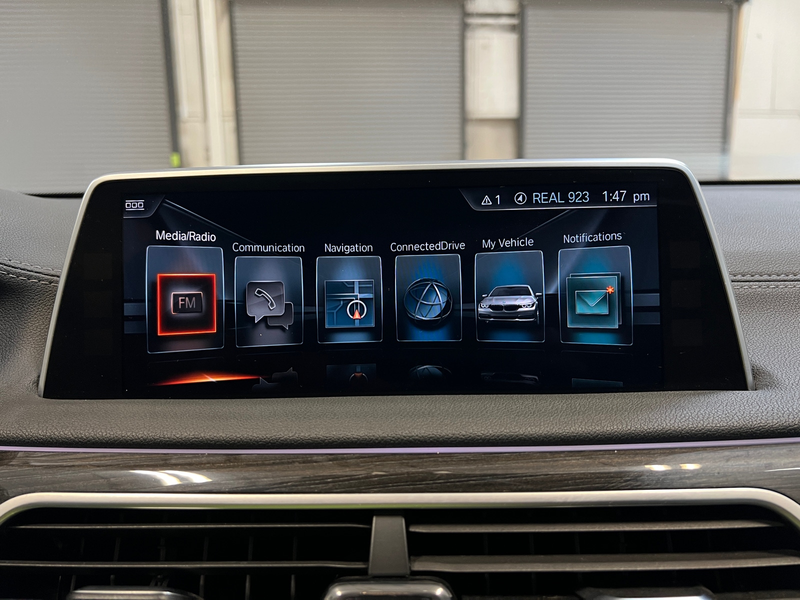 Thumbnail: 2016 BMW 7 Series - 3