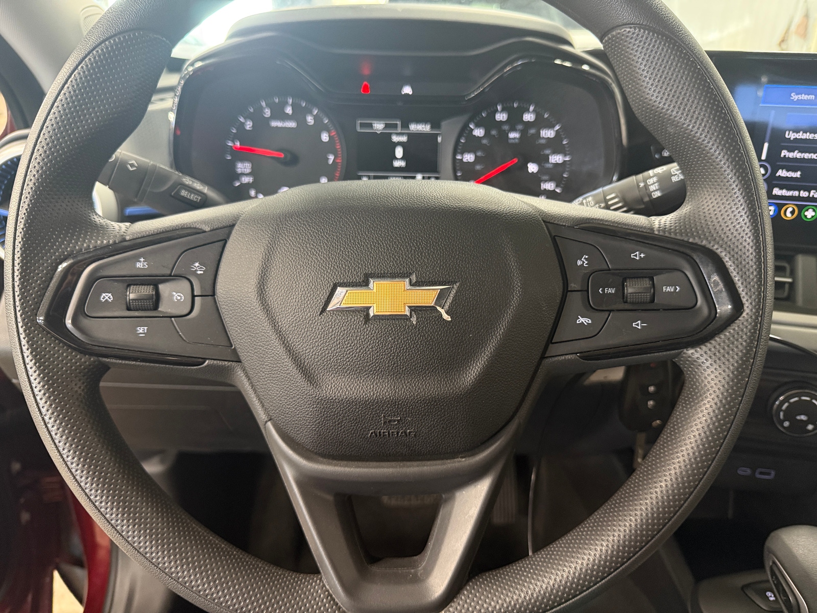 Thumbnail: 2025 Chevrolet Trax - 5