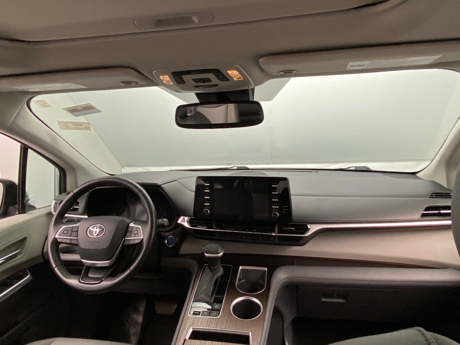 Thumbnail: 2021 Toyota Sienna - 2
