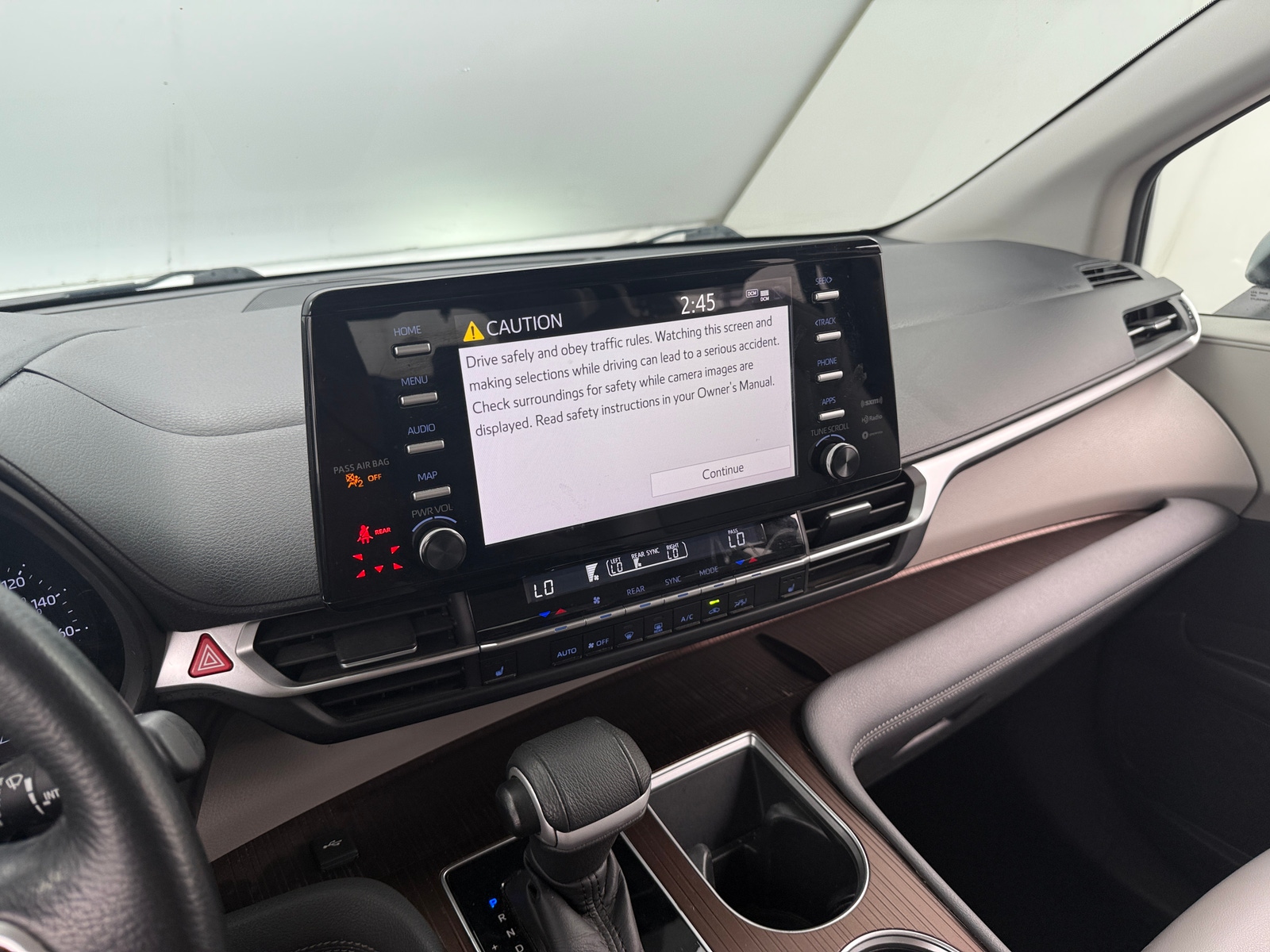Thumbnail: 2021 Toyota Sienna - 3