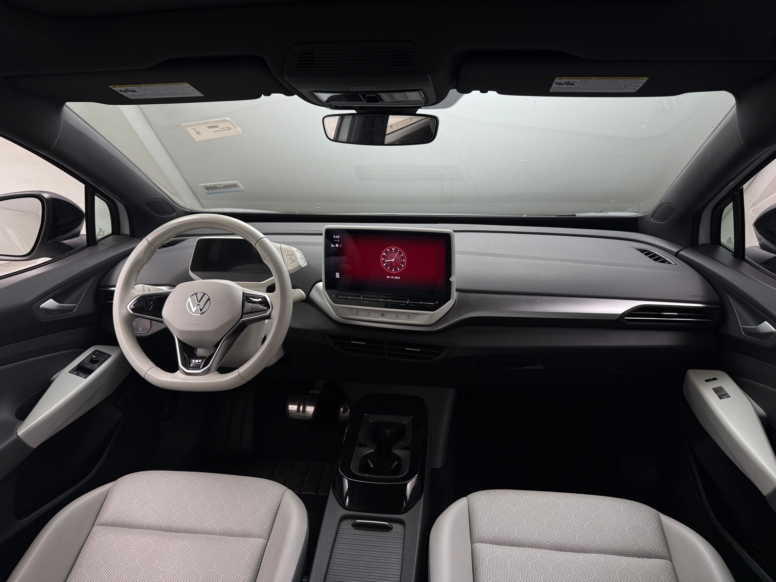 Thumbnail: 2021 Volkswagen ID.4 - 2