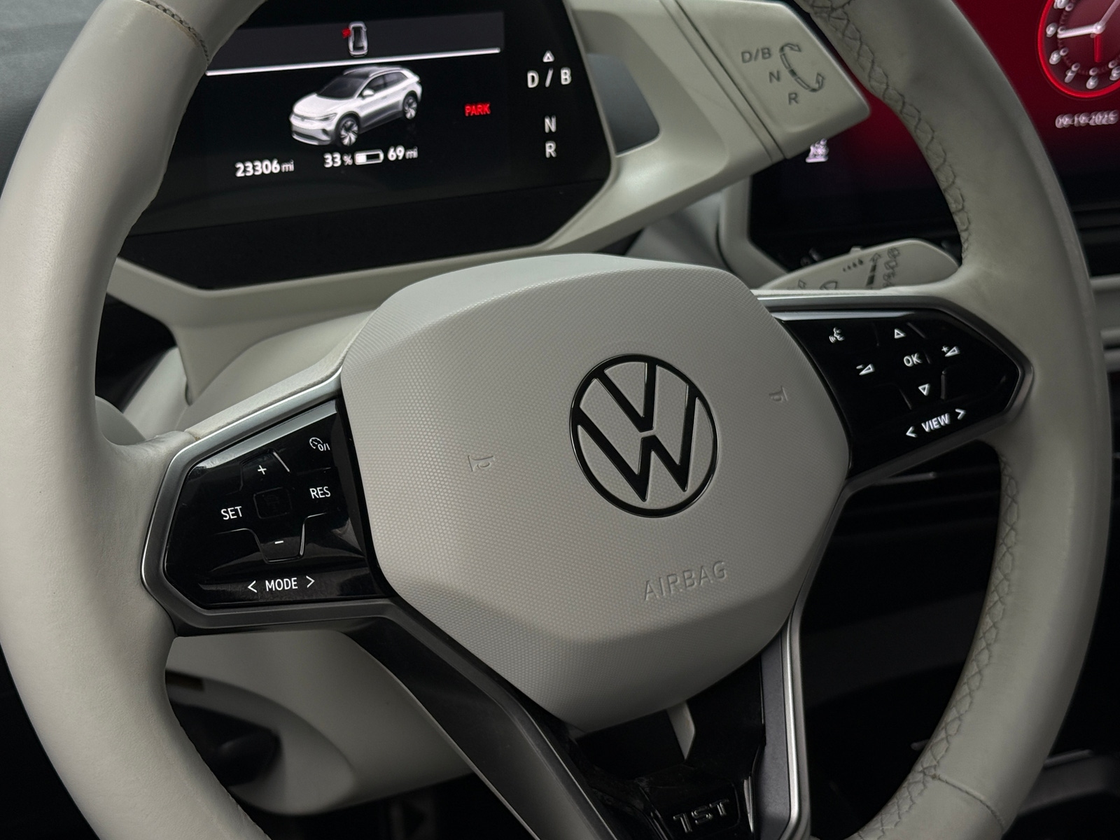 Thumbnail: 2021 Volkswagen ID.4 - 4