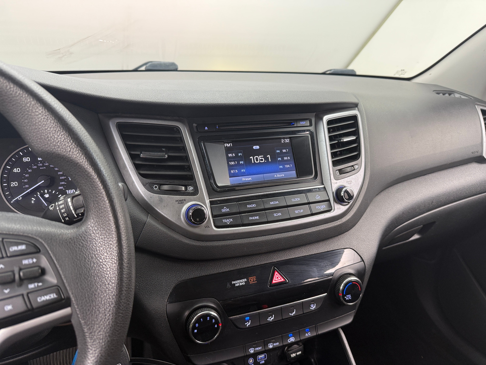 Thumbnail: 2017 Hyundai Tucson - 4