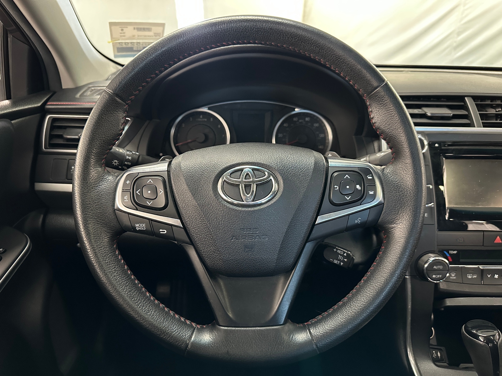 Thumbnail: 2015 Toyota Camry - 4