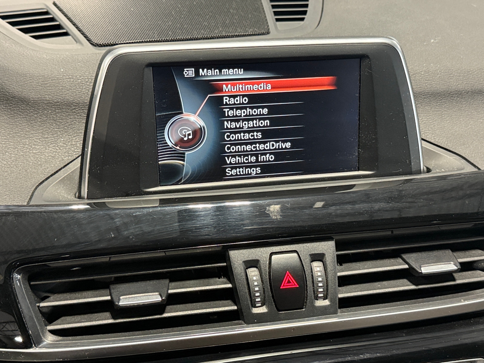 Thumbnail: 2016 BMW X1 - 3