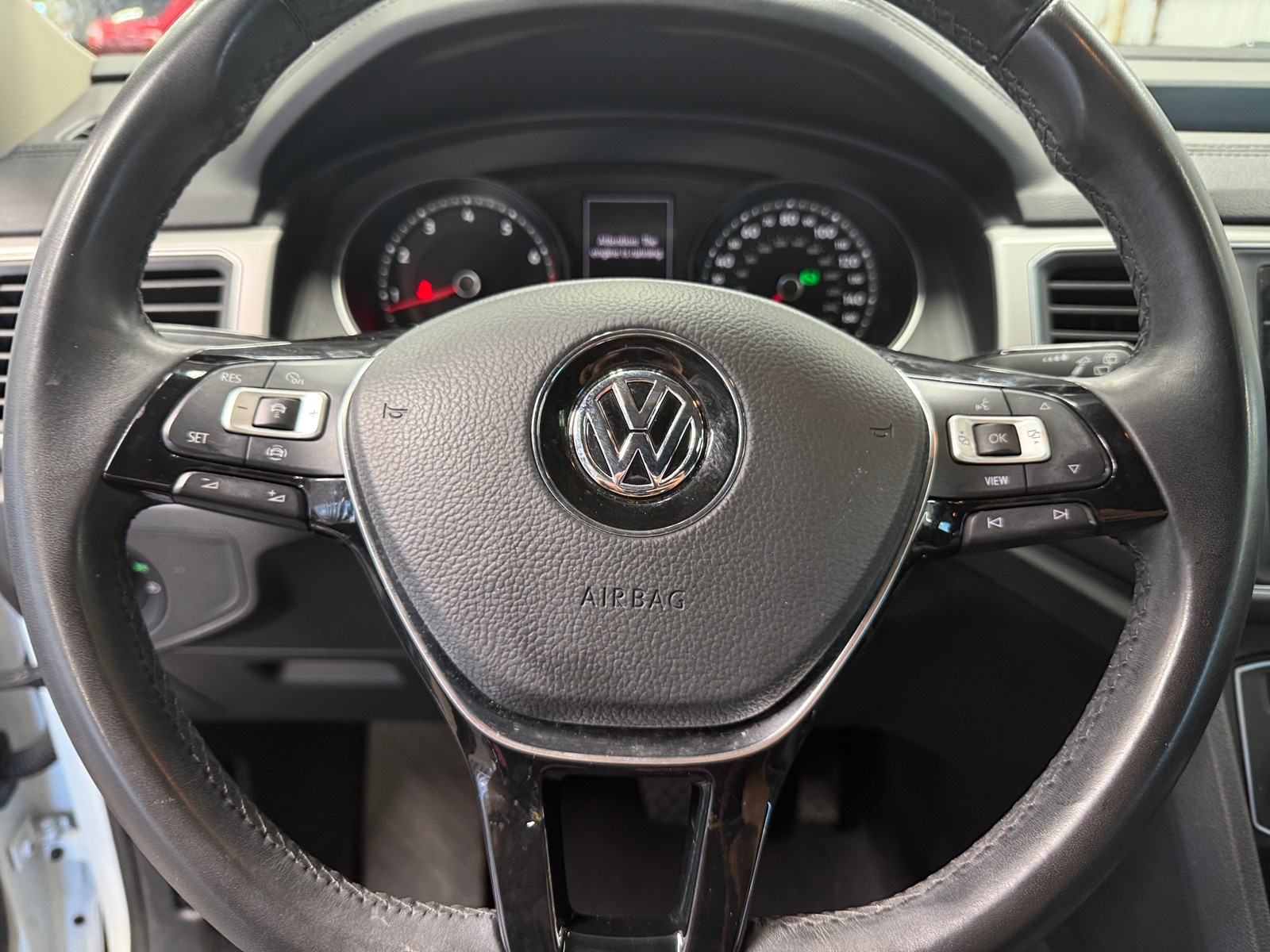 Thumbnail: 2019 Volkswagen Atlas - 4