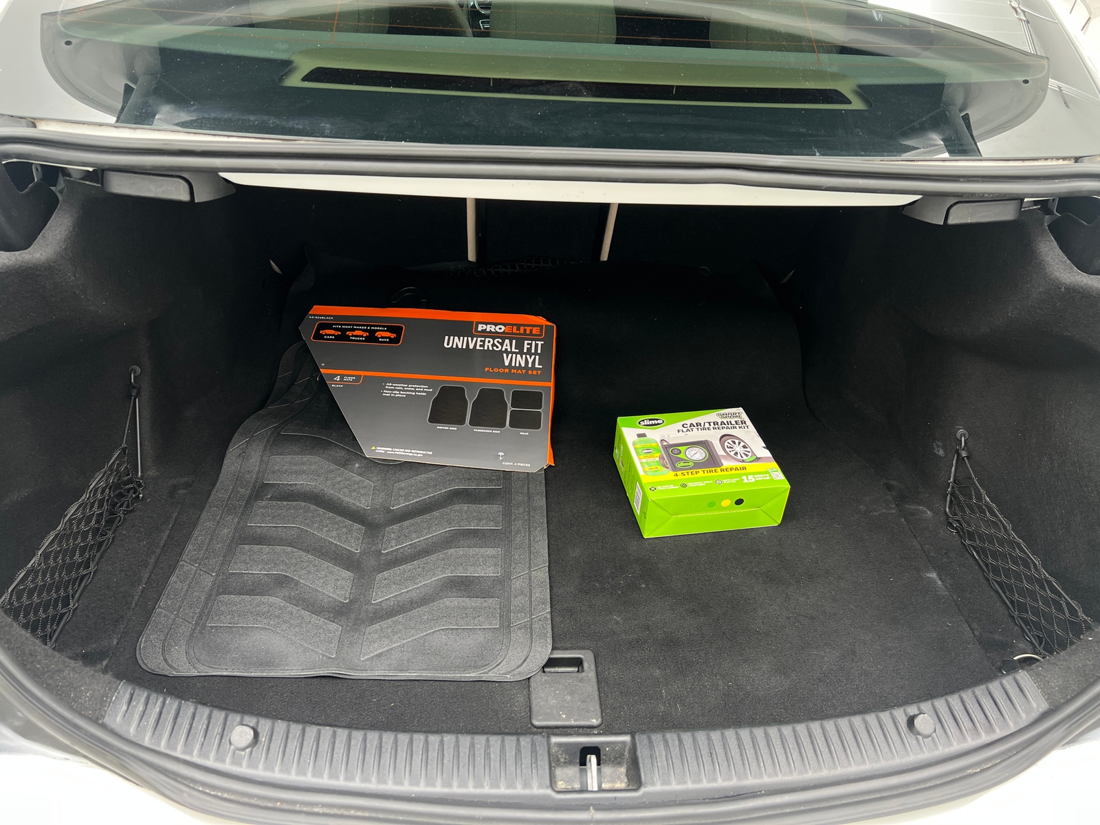 Thumbnail: 2016 Mercedes-Benz C-Class - 6