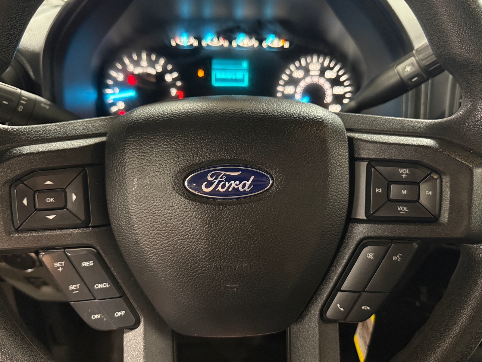 Thumbnail: 2020 Ford Econoline - 5