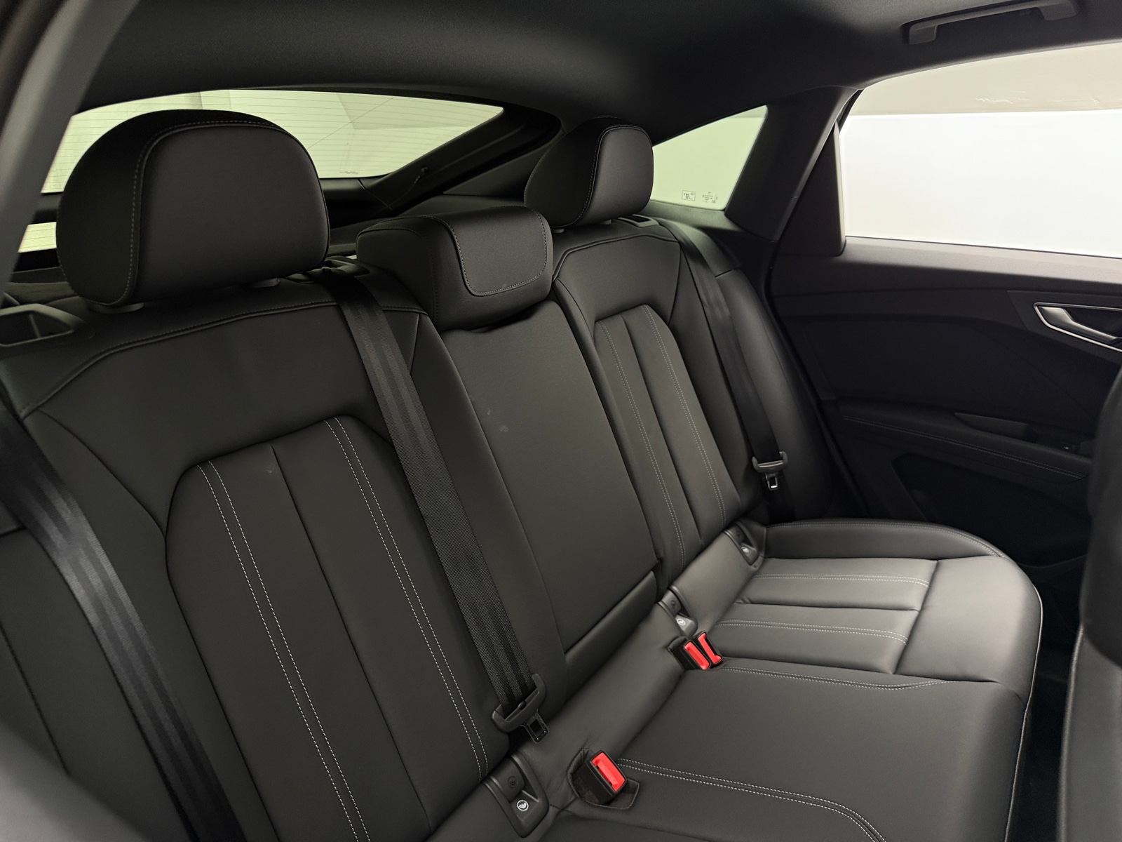 Thumbnail: 2024 Audi Q4 e-tron - 5