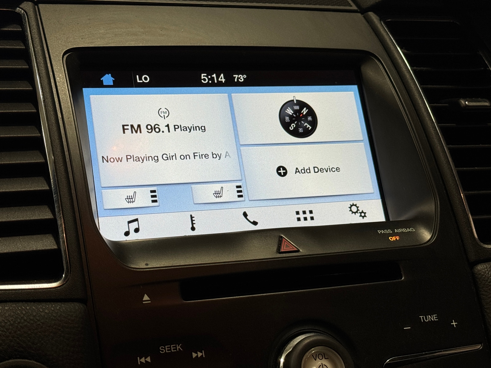 Thumbnail: 2016 Ford Taurus - 3