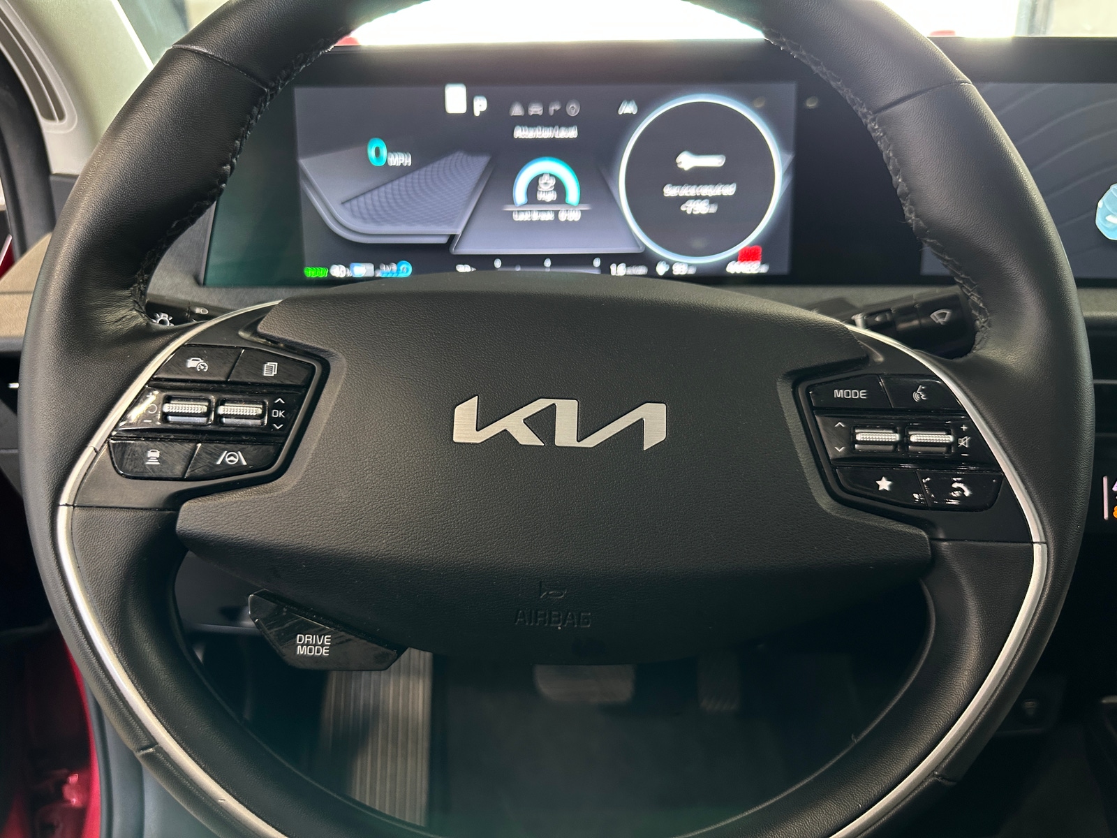 Thumbnail: 2022 Kia EV6 - 4