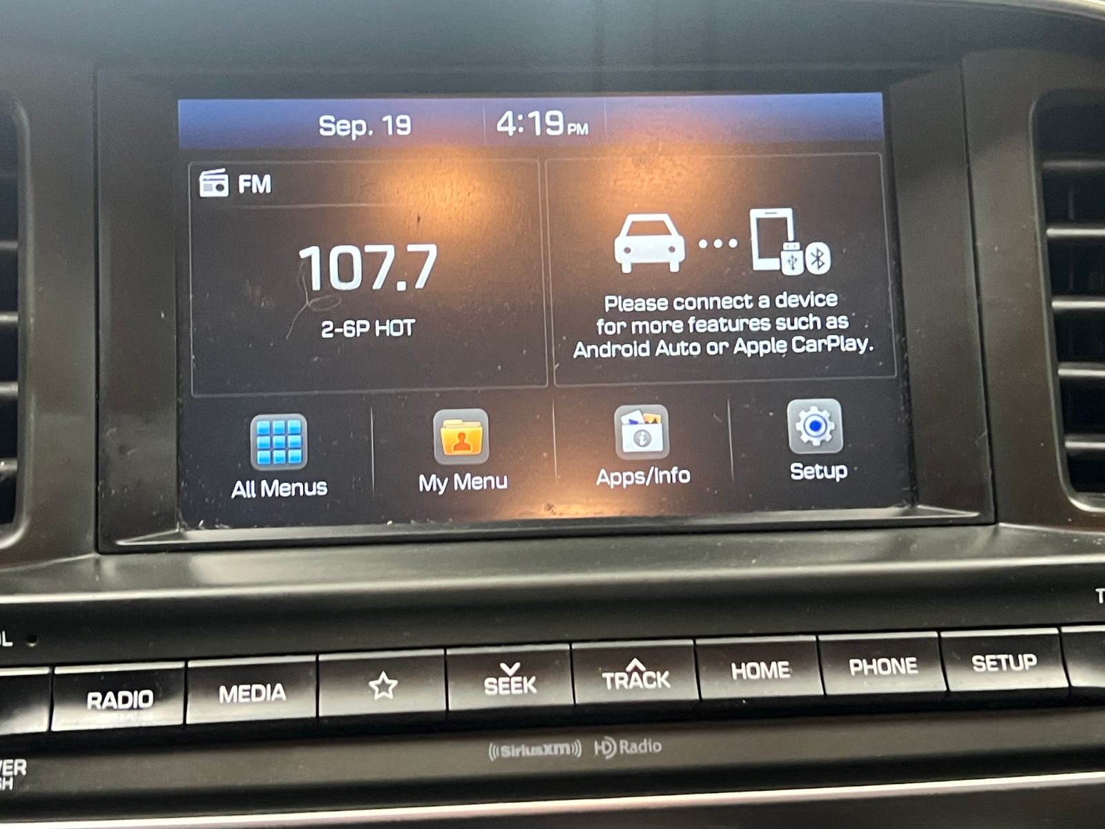 Thumbnail: 2020 Hyundai Elantra - 4