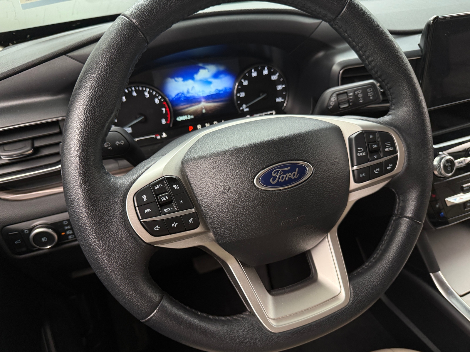 Thumbnail: 2024 Ford Explorer - 4