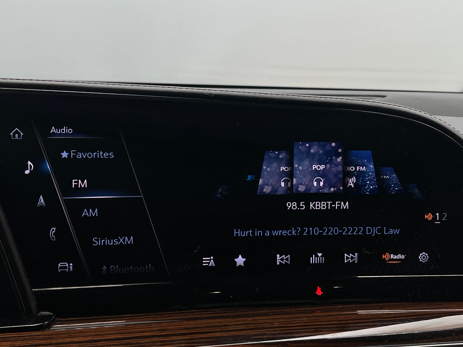 Thumbnail: 2021 Cadillac Escalade - 3