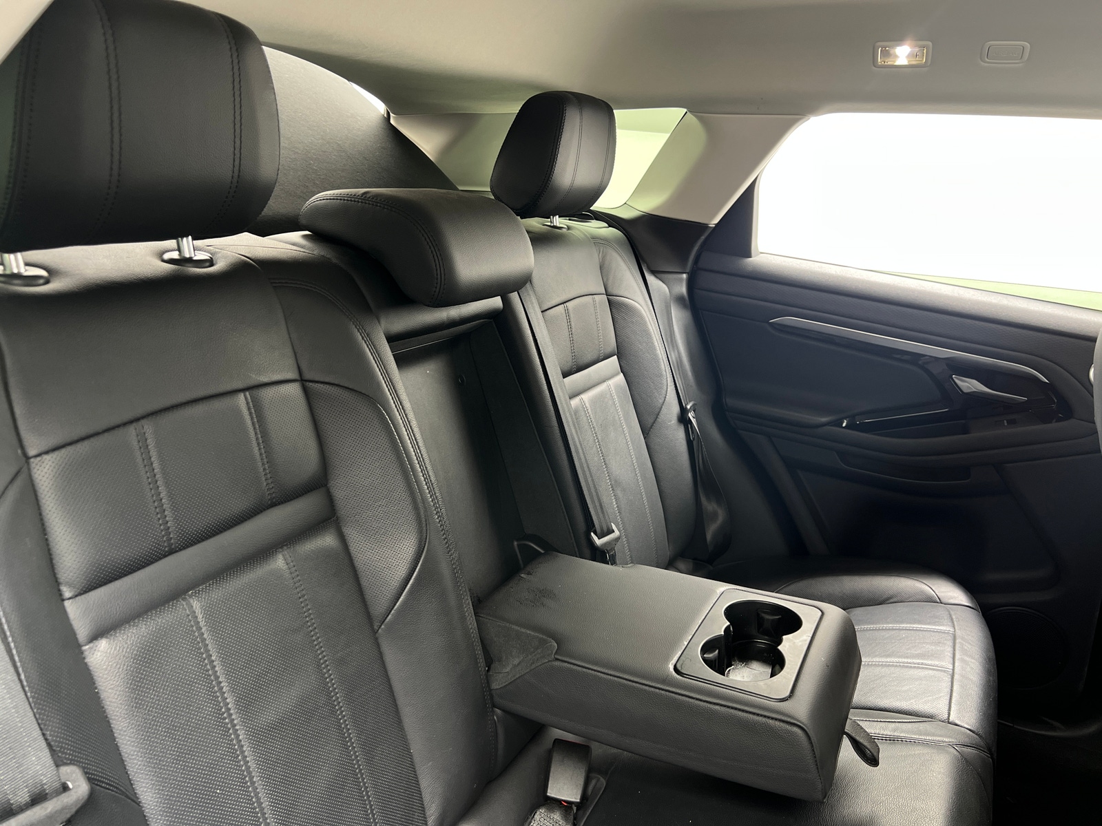 Thumbnail: 2020 Land Rover Range Rover Evoque - 5