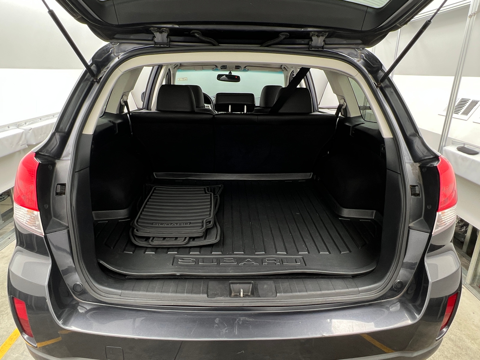 Thumbnail: 2012 Subaru Outback - 6