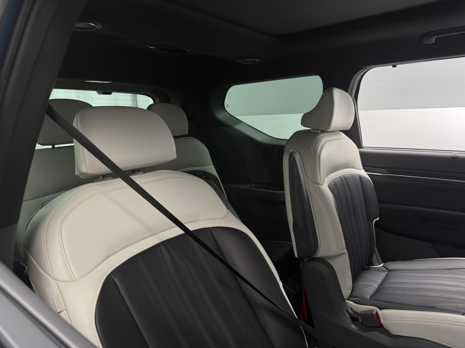 Thumbnail: 2024 Kia EV9 - 5