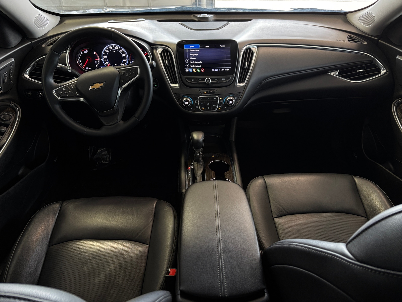 Thumbnail: 2024 Chevrolet Malibu - 3