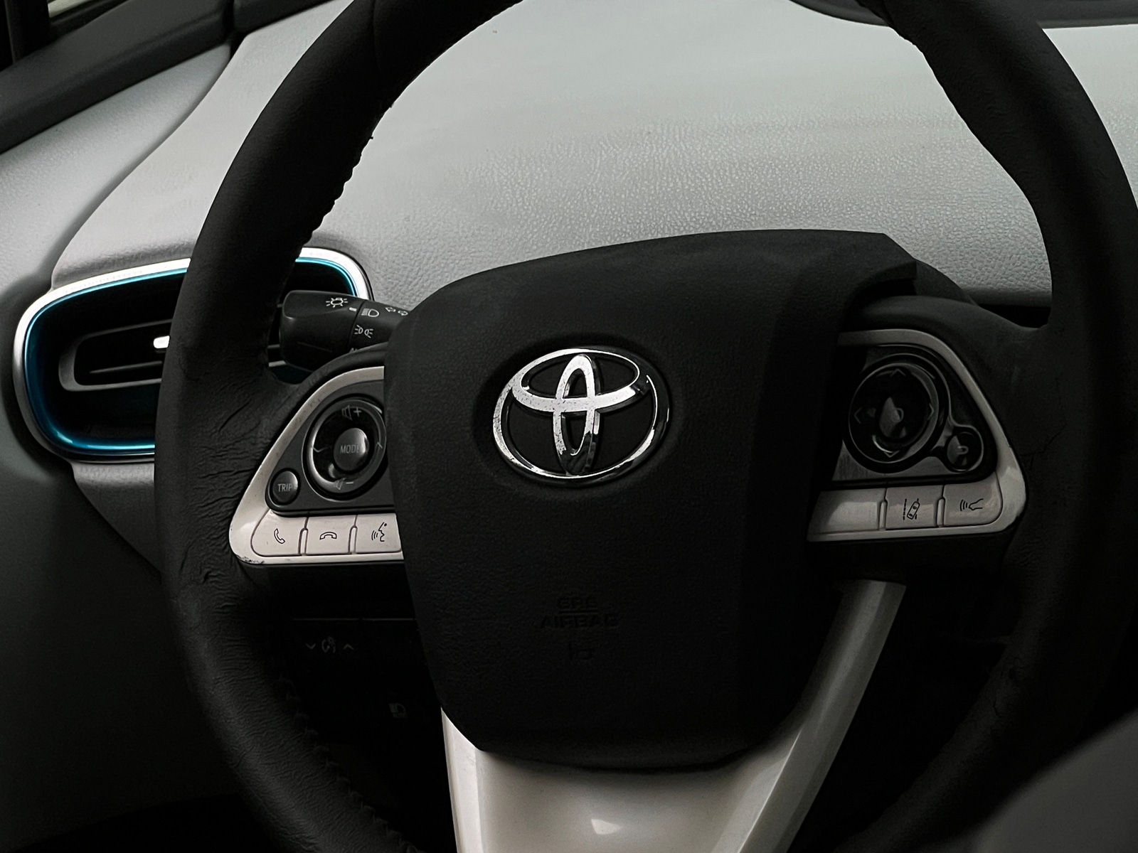 Thumbnail: 2017 Toyota Prius Prime - 5
