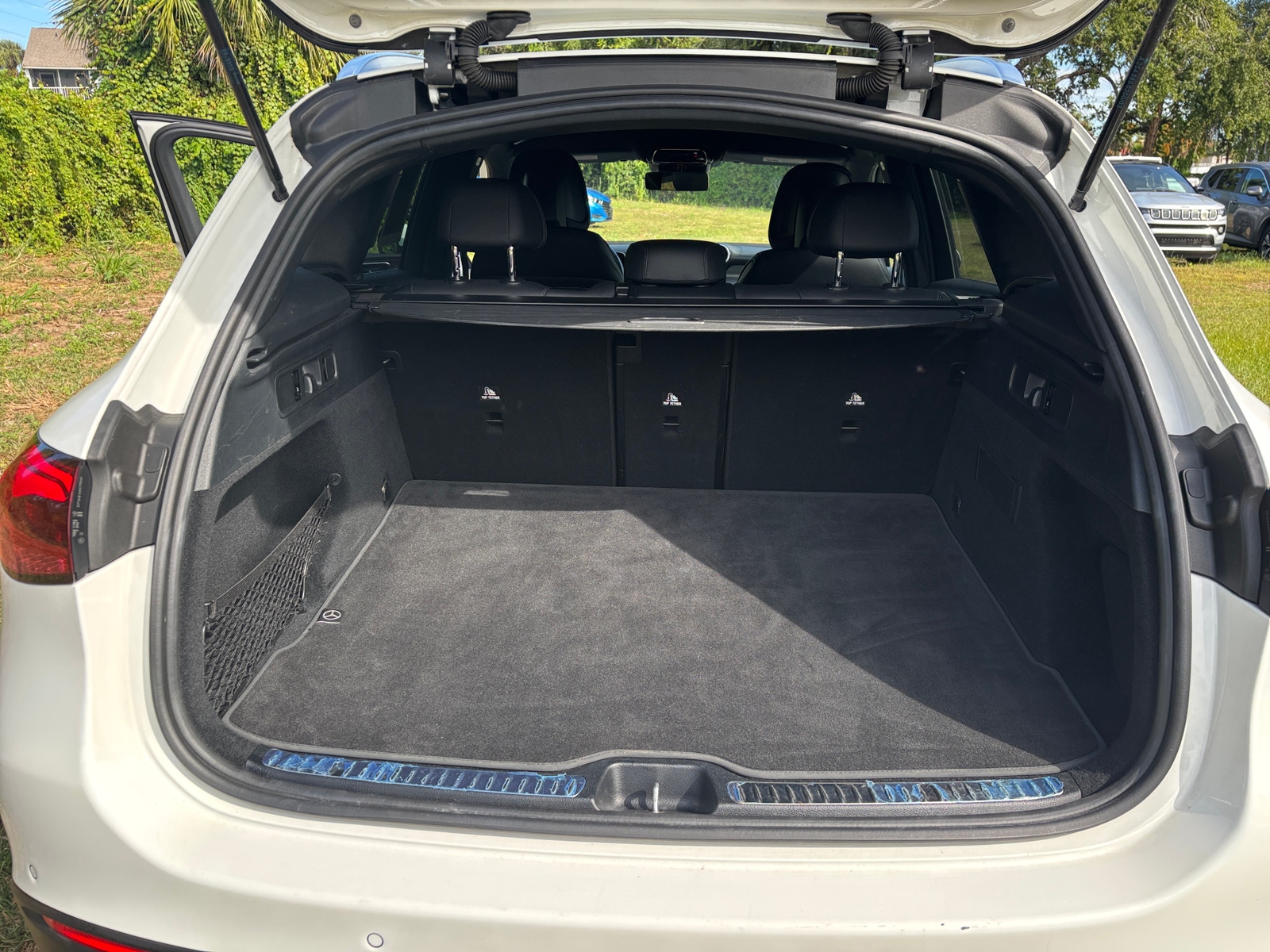 Thumbnail: 2024 Mercedes-Benz GLC - 6