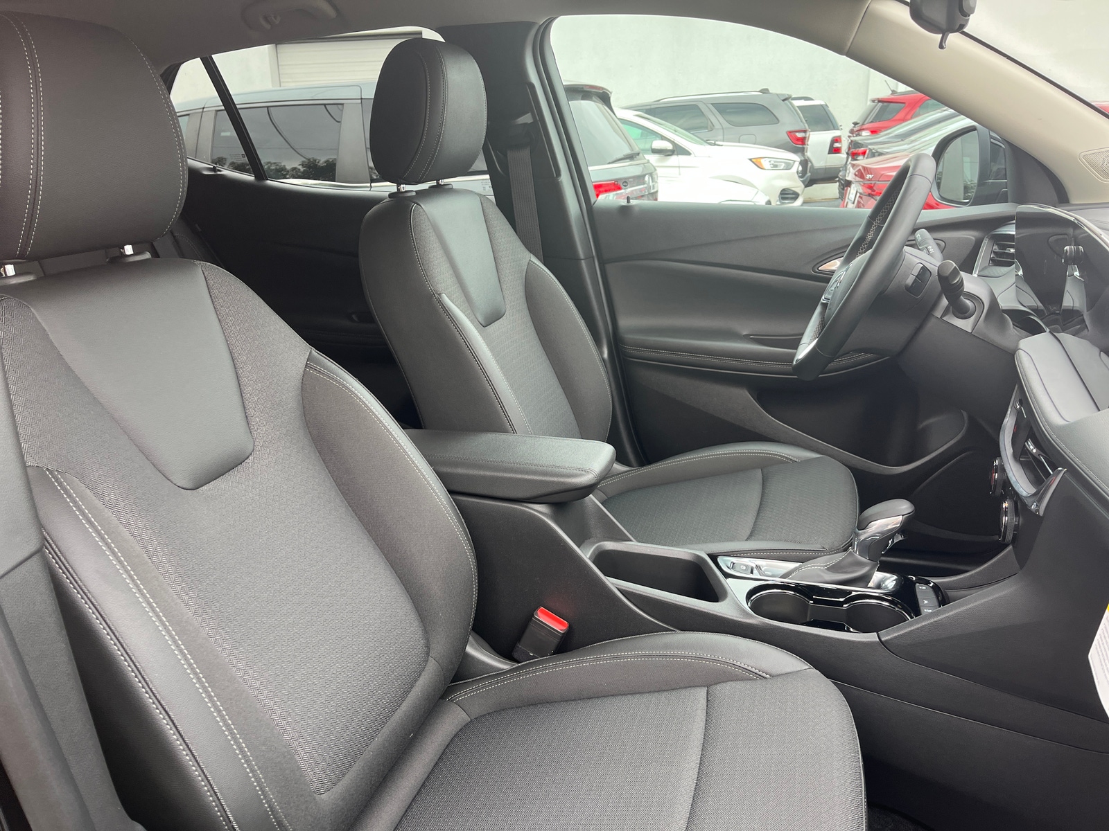 Thumbnail: 2025 Buick Encore GX - 2