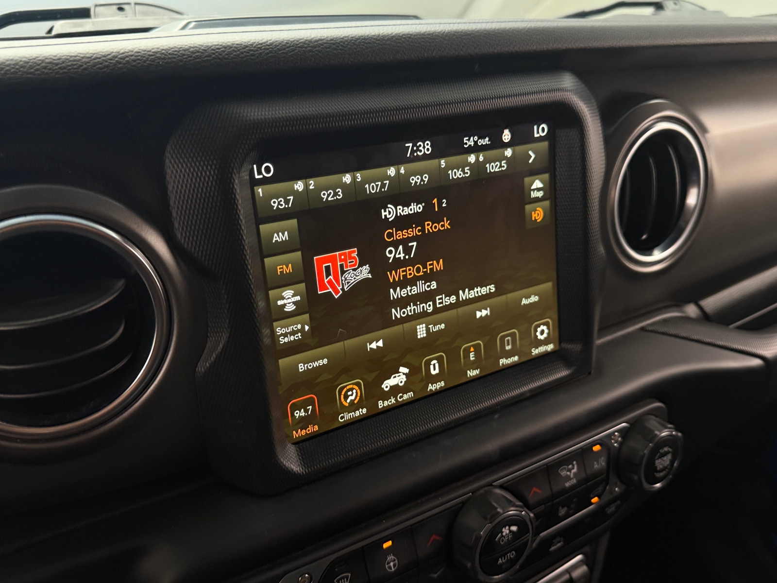 Thumbnail: 2023 Jeep Wrangler - 4