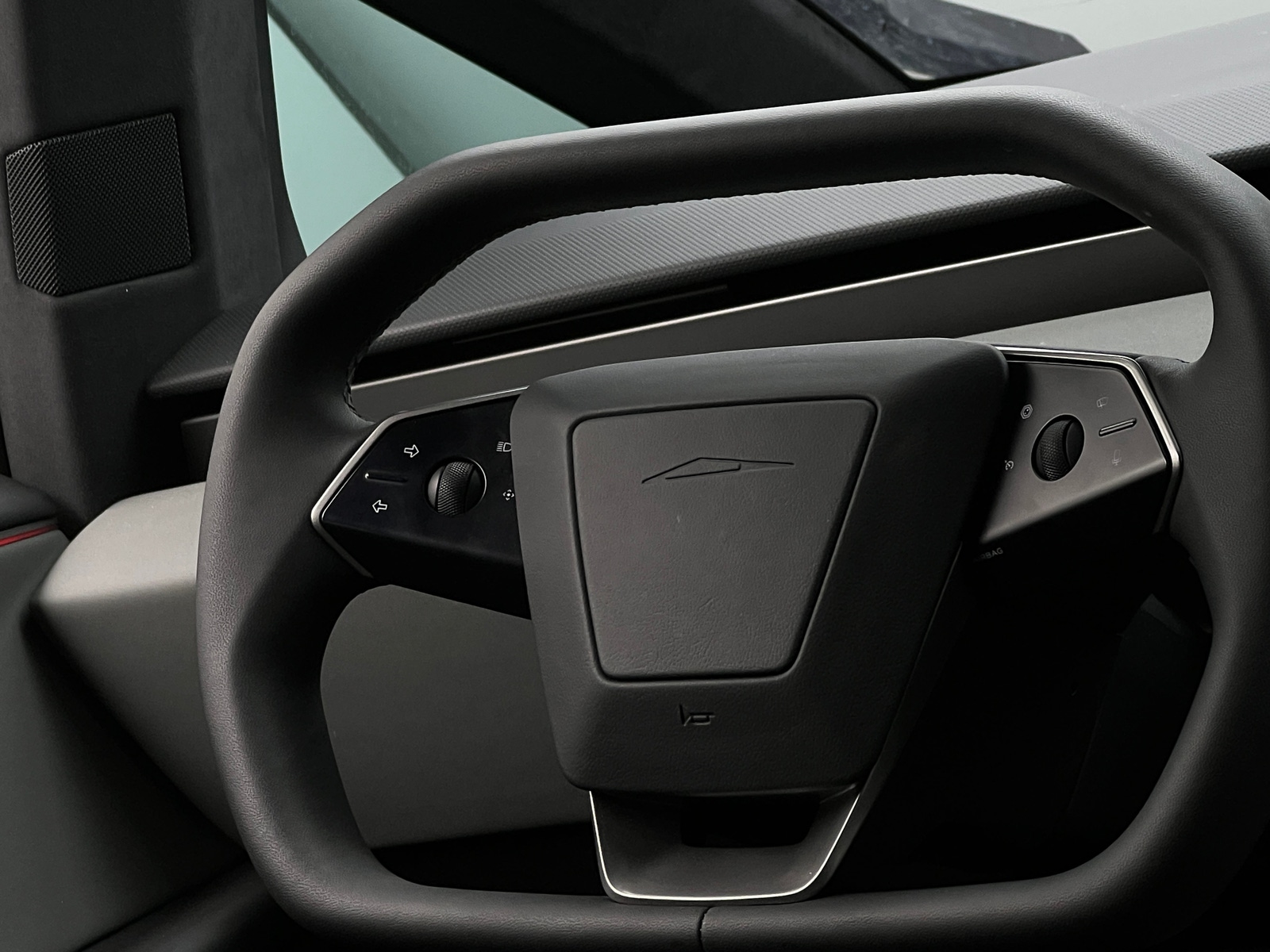 Thumbnail: 2024 Tesla Cybertruck - 4