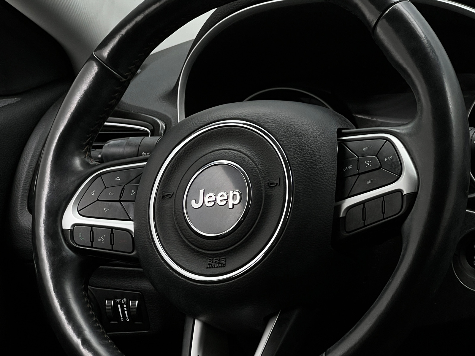 Thumbnail: 2019 Jeep Compass - 4
