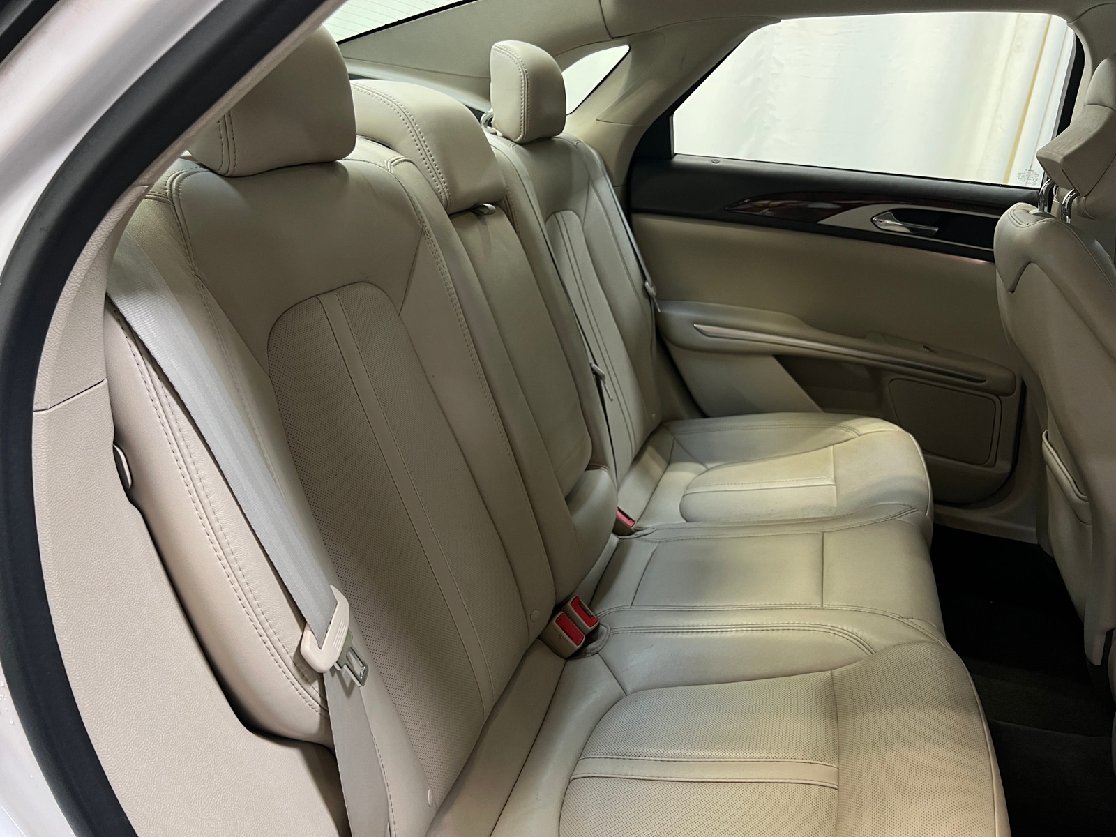 Thumbnail: 2016 Lincoln MKZ - 5