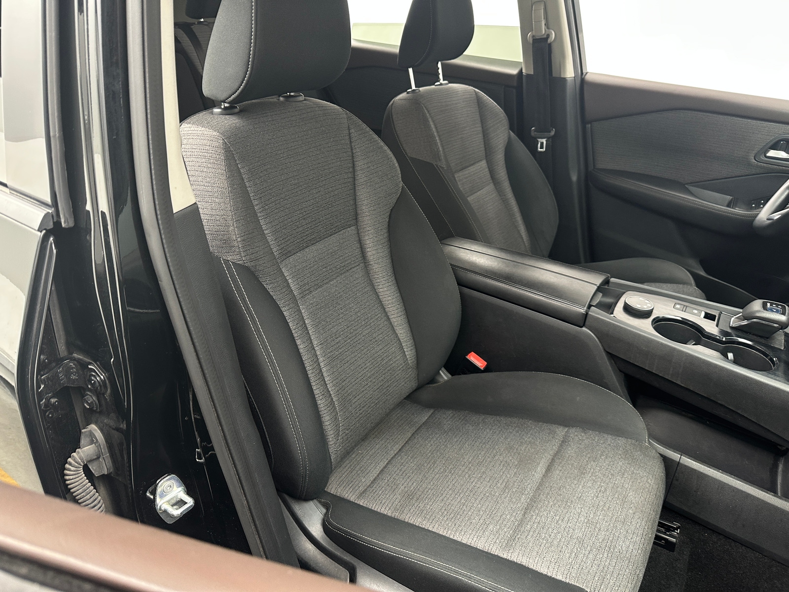 Thumbnail: 2021 Nissan Rogue - 2
