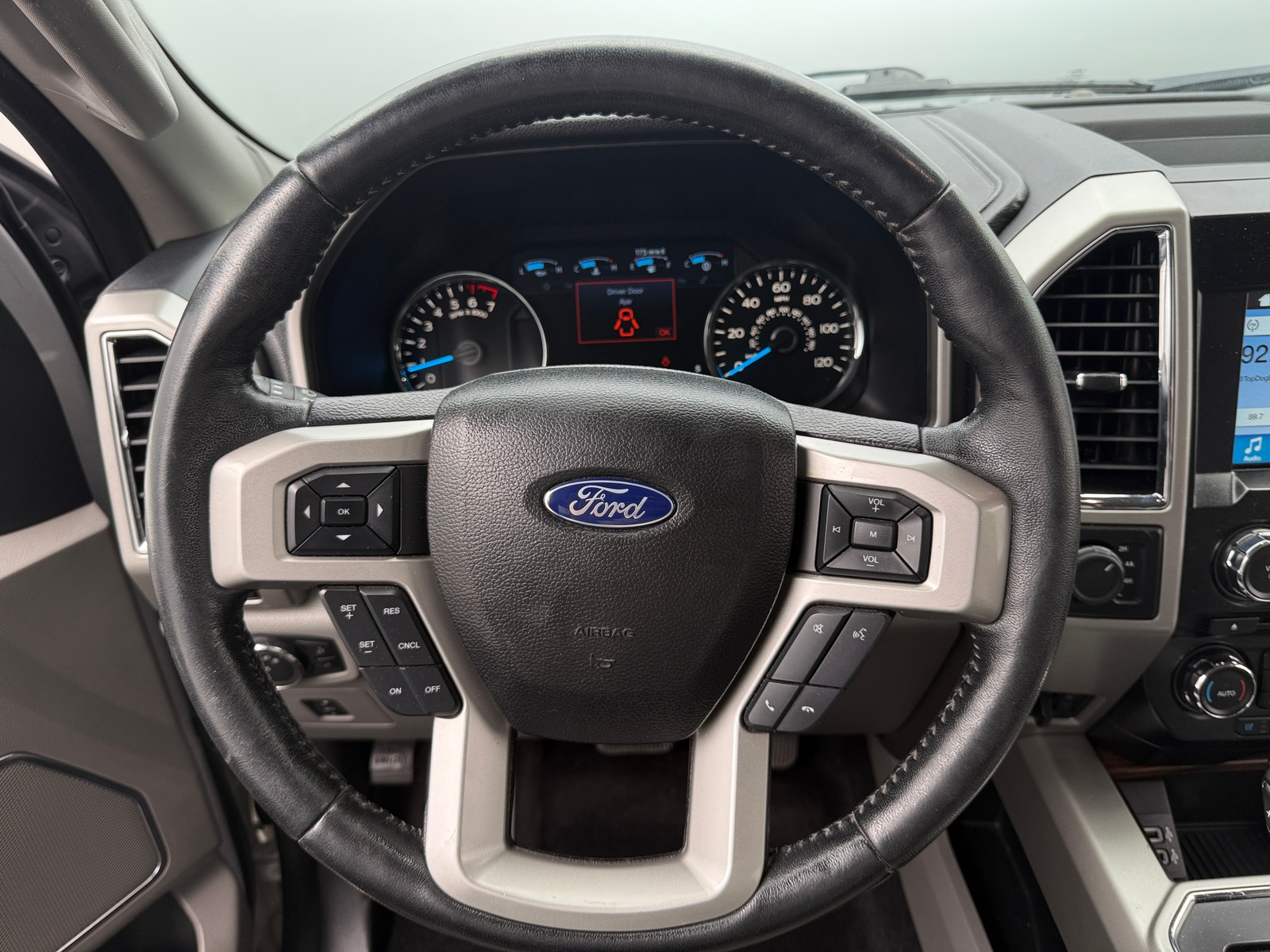 Thumbnail: 2017 Ford Econoline - 4