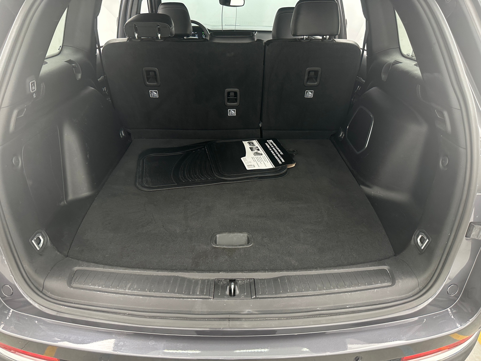 Thumbnail: 2024 Jeep Grand Cherokee - 6