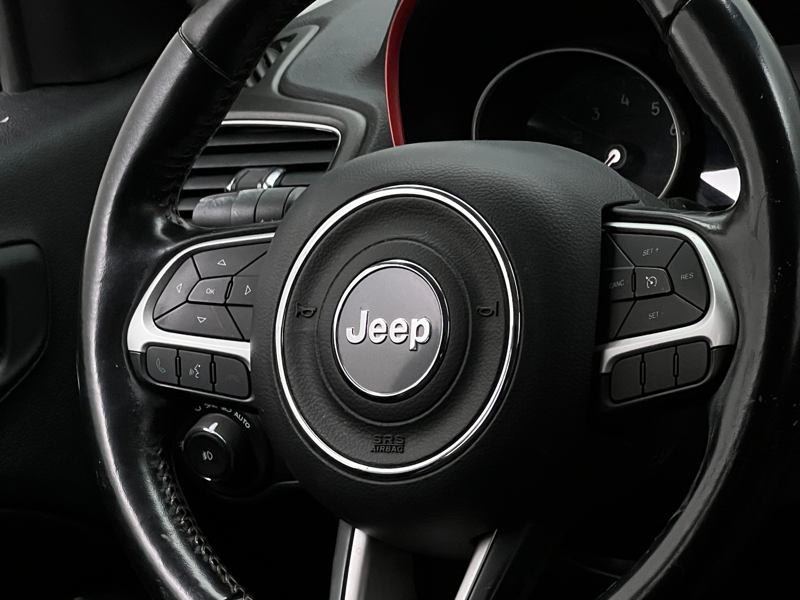 Thumbnail: 2020 Jeep Compass - 4