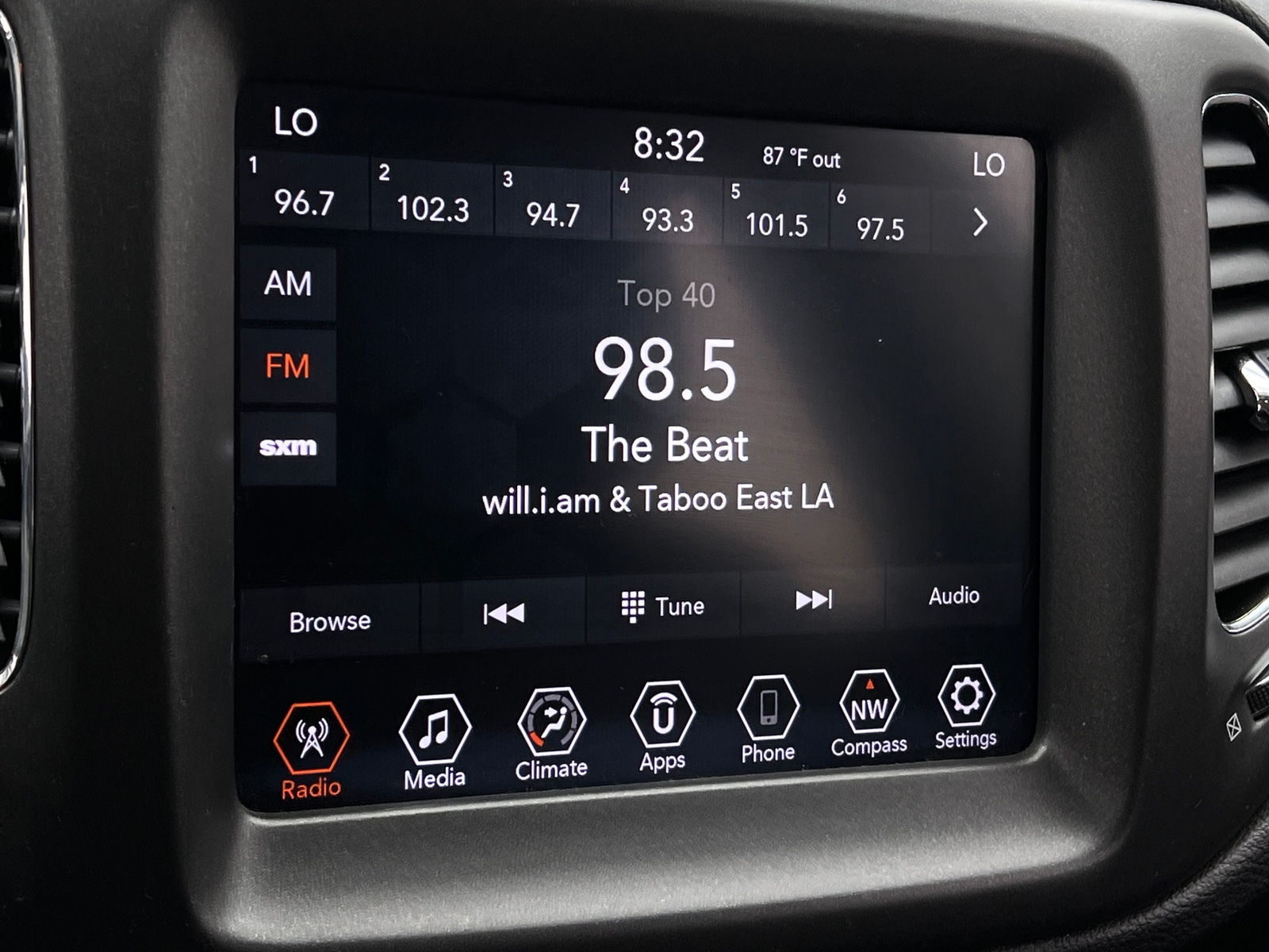 Thumbnail: 2020 Jeep Compass - 3