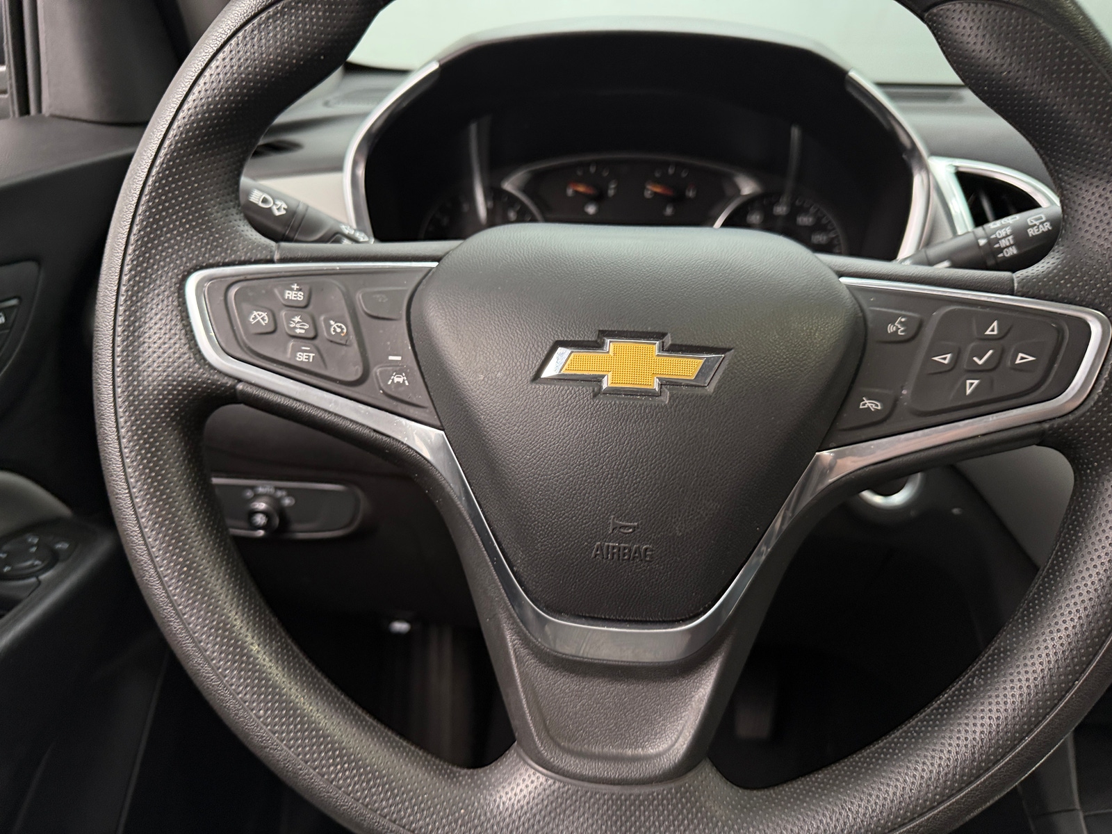 Thumbnail: 2023 Chevrolet Equinox - 5