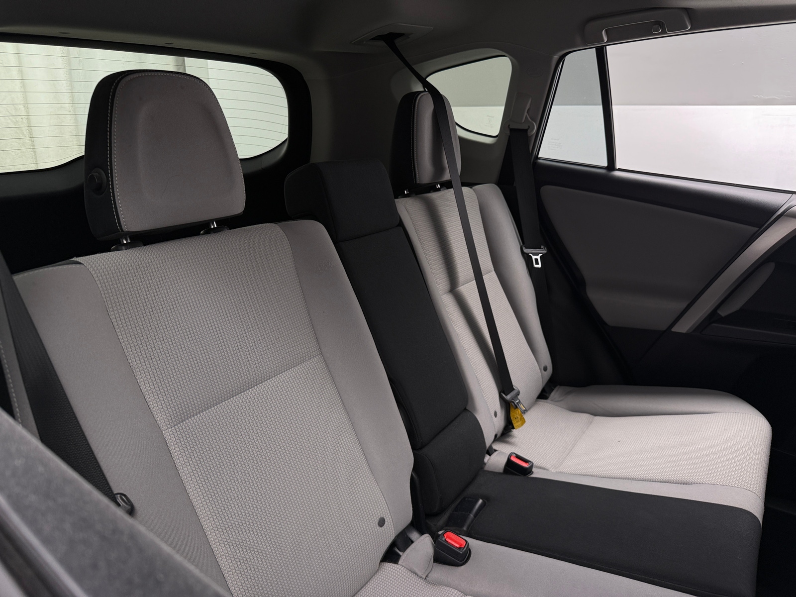 Thumbnail: 2018 Toyota RAV4 - 6
