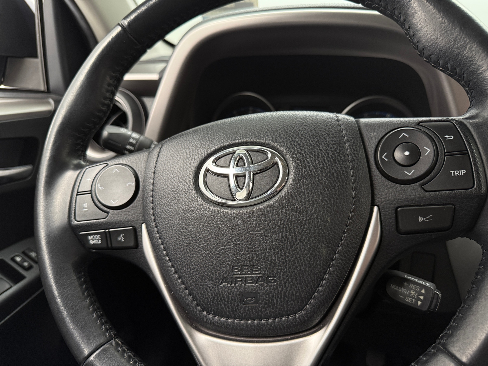 Thumbnail: 2018 Toyota RAV4 - 5