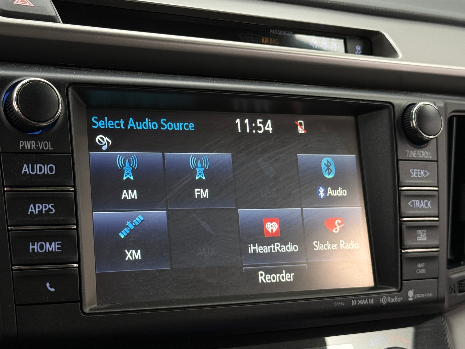 Thumbnail: 2018 Toyota RAV4 - 4