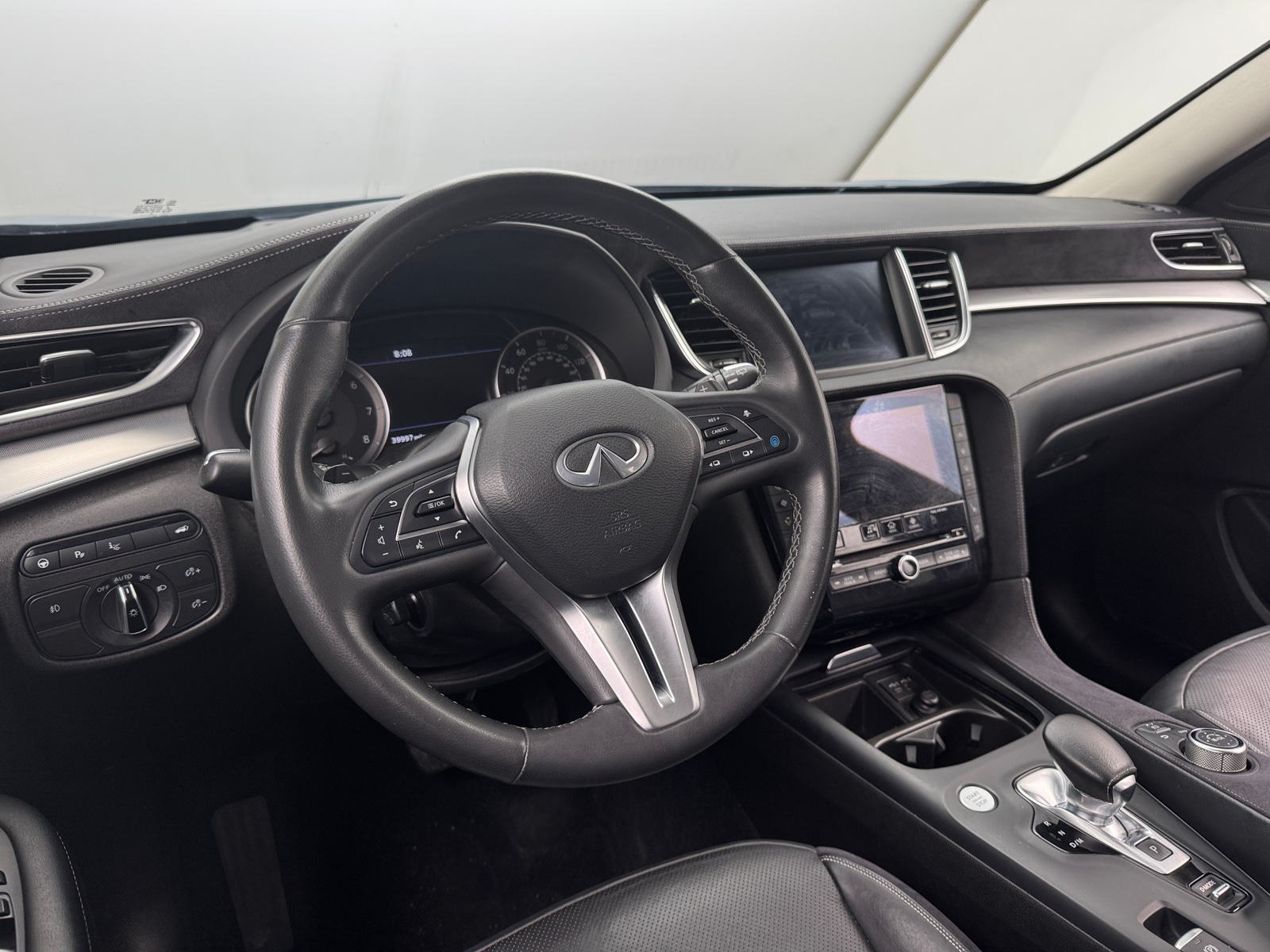 Thumbnail: 2022 INFINITI QX50 - 4