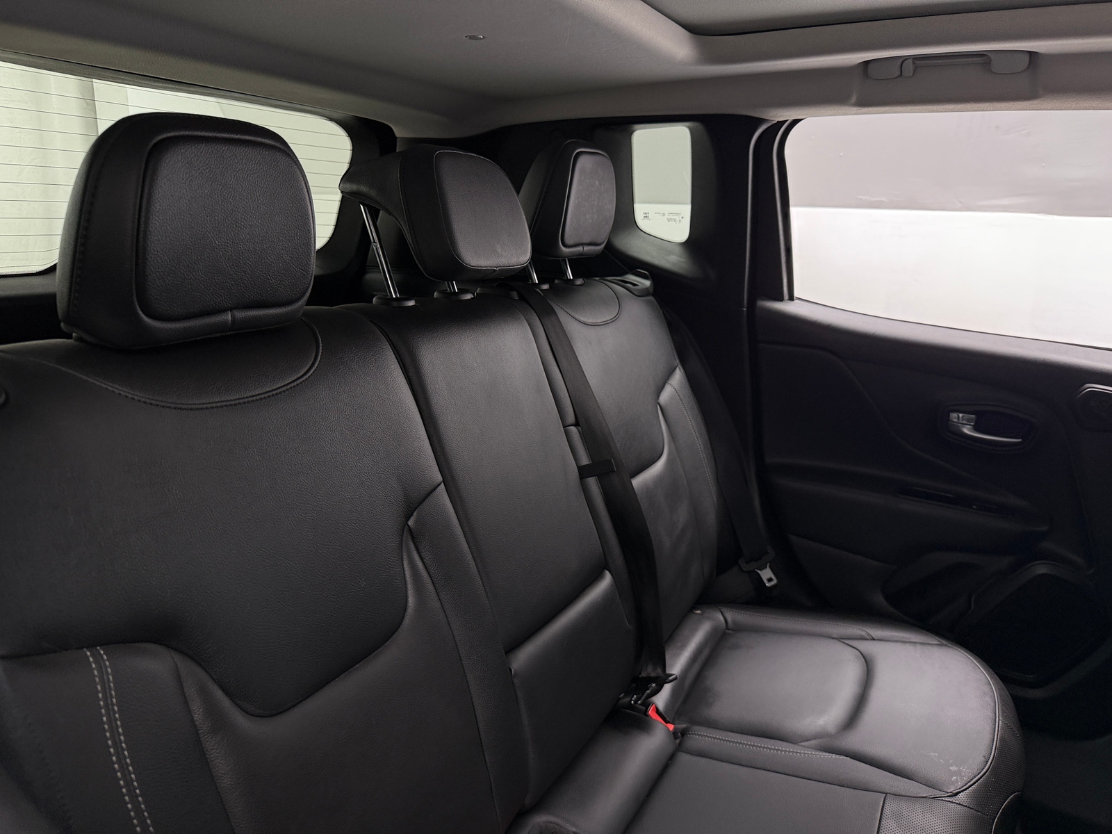 Thumbnail: 2022 Jeep Renegade - 5