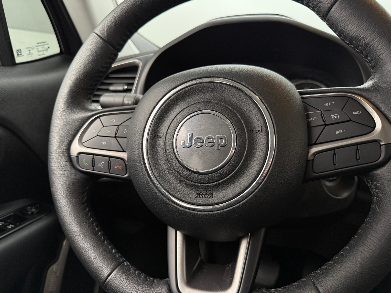 Thumbnail: 2022 Jeep Renegade - 4
