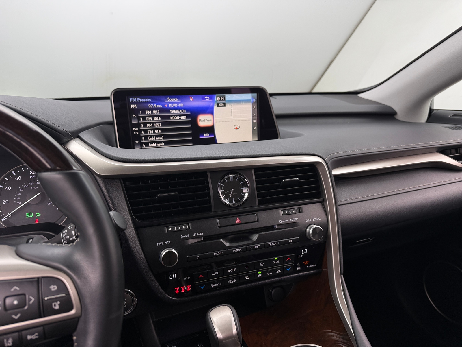 Thumbnail: 2018 Lexus RX - 3